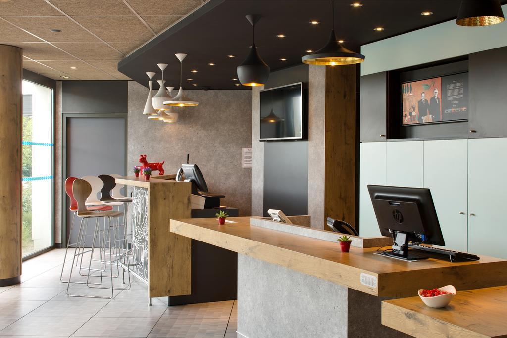 Hotel Ibis Montceau Les Mines Exterior foto
